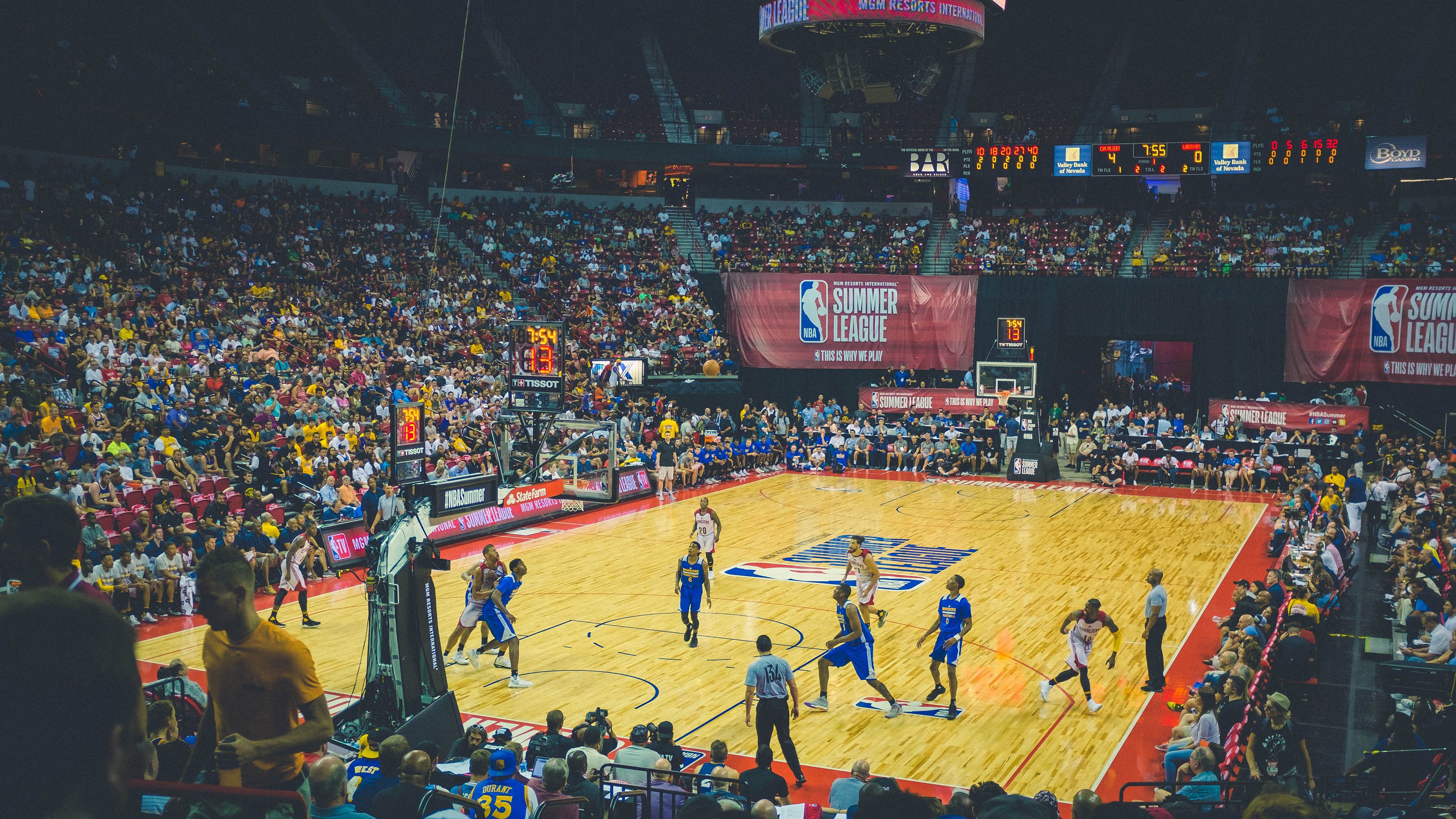 Kaiyun(中国)开云-NBA这一天里程碑：基迪致敬乔丹，库里超越老佩顿，nba基德资料